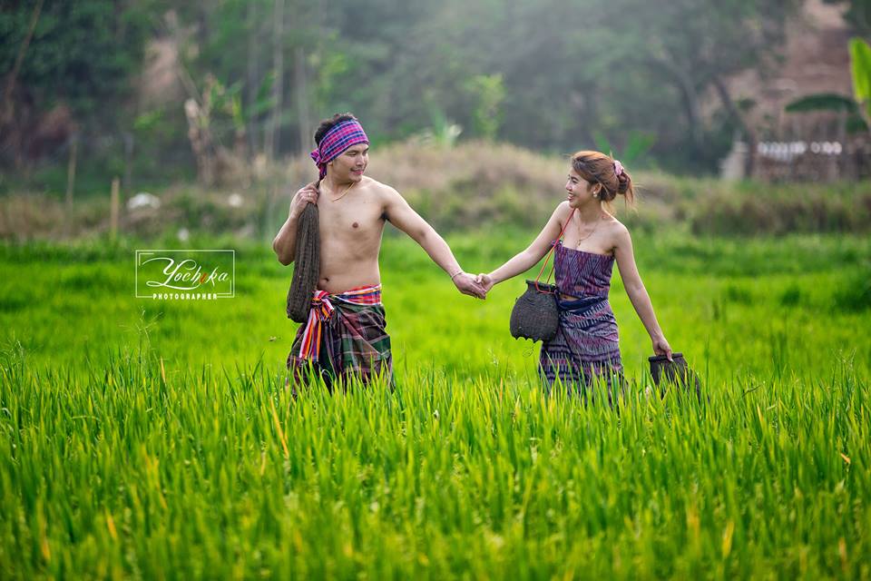 Detail Foto Prewedding Di Sawah Nomer 52