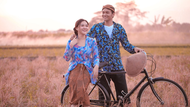 Detail Foto Prewedding Di Sawah Nomer 8