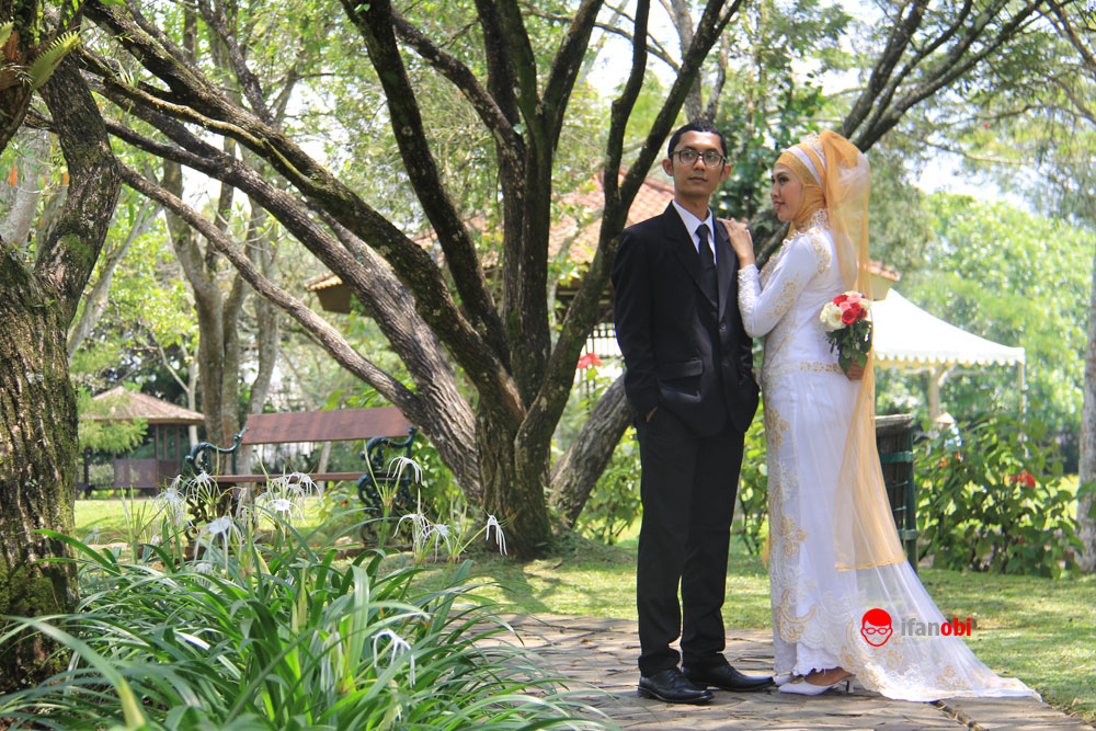 Detail Foto Prewedding Di Taman Nomer 7