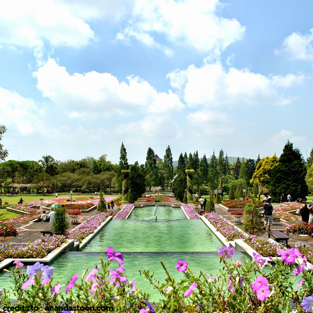 Detail Foto Prewedding Di Taman Bunga Nusantara Nomer 26