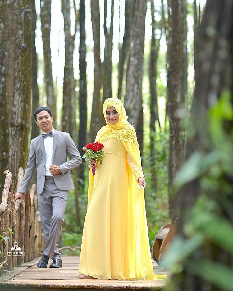 Detail Foto Prewedding Hijab Outdoor Nomer 18