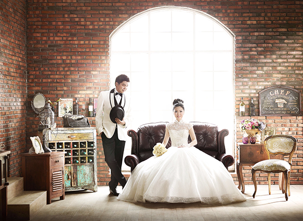 Detail Foto Prewedding Indoor Nomer 12