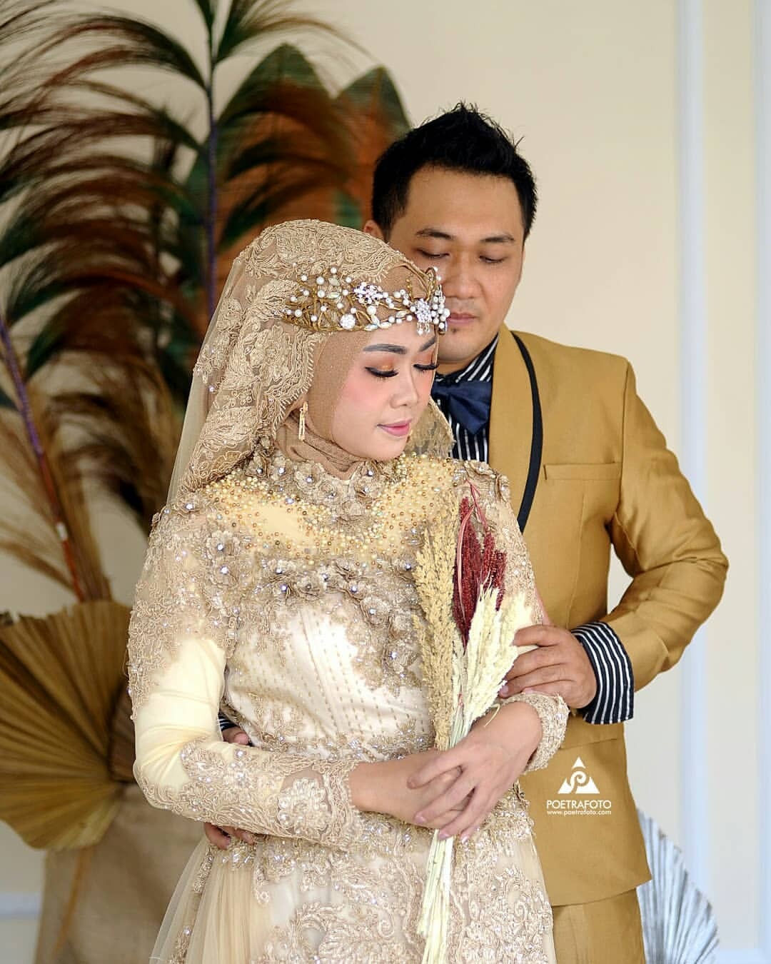 Detail Foto Prewedding Indoor Hijab Nomer 33