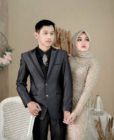 Detail Foto Prewedding Indoor Kebaya Nomer 13