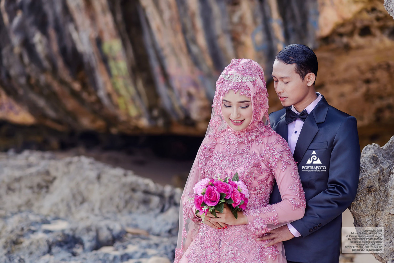 Detail Foto Prewedding Indoor Muslim Nomer 34