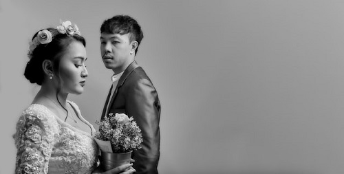 Detail Foto Prewedding Indoor Unik Nomer 47