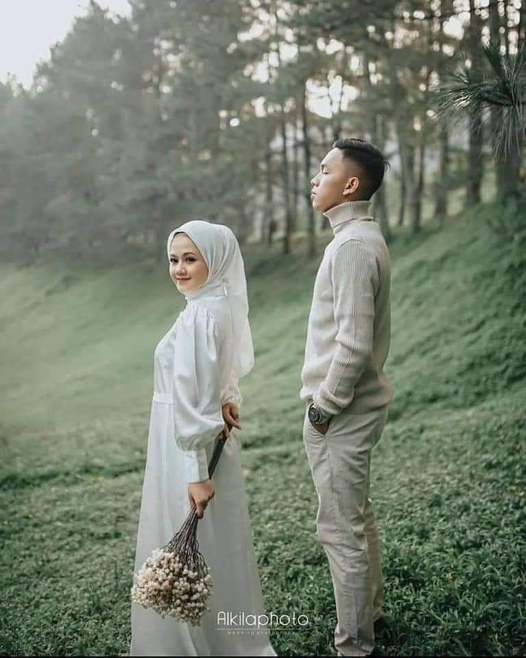 Detail Foto Prewedding Islami Indoor Nomer 2