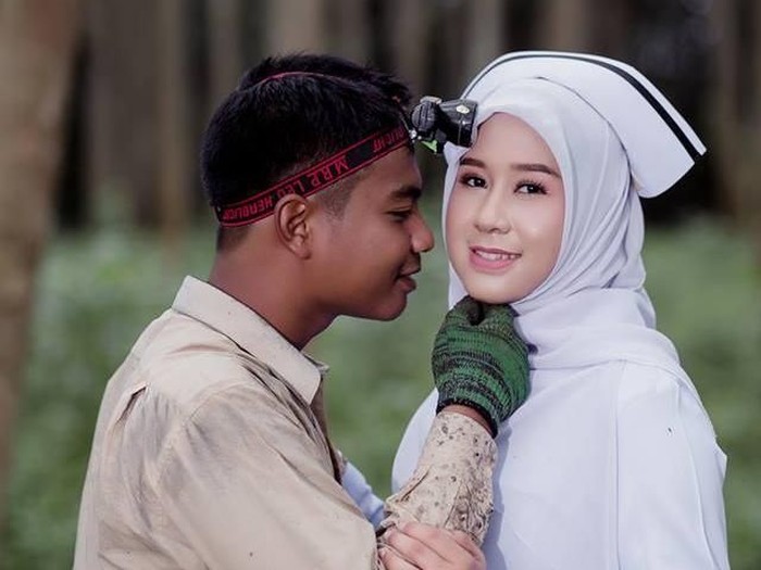 Detail Foto Prewedding Keren Dan Romantis Nomer 16