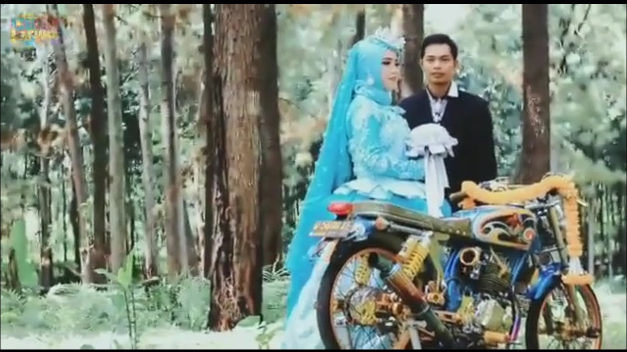 Detail Foto Prewedding Motor Cb Nomer 22