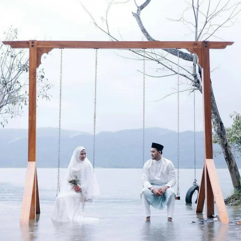 Detail Foto Prewedding Muslim Casual Nomer 24