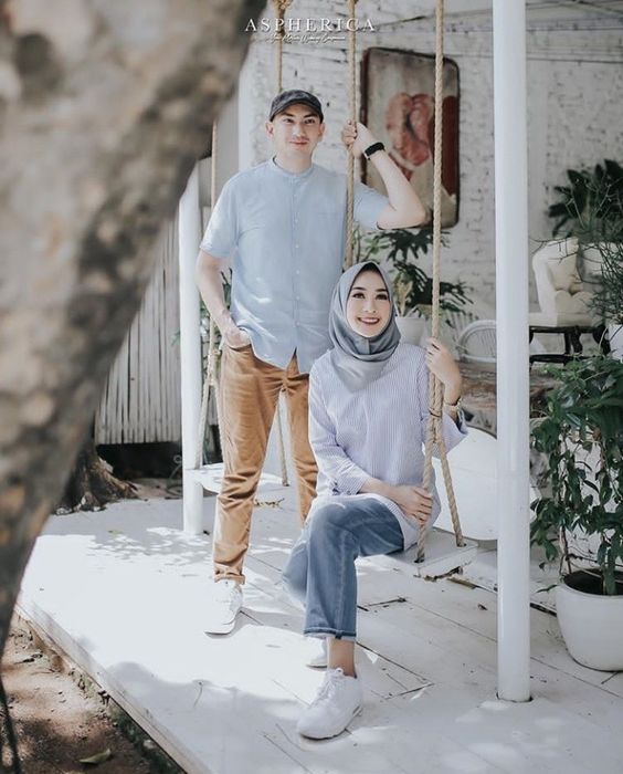 Detail Foto Prewedding Muslim Casual Nomer 4