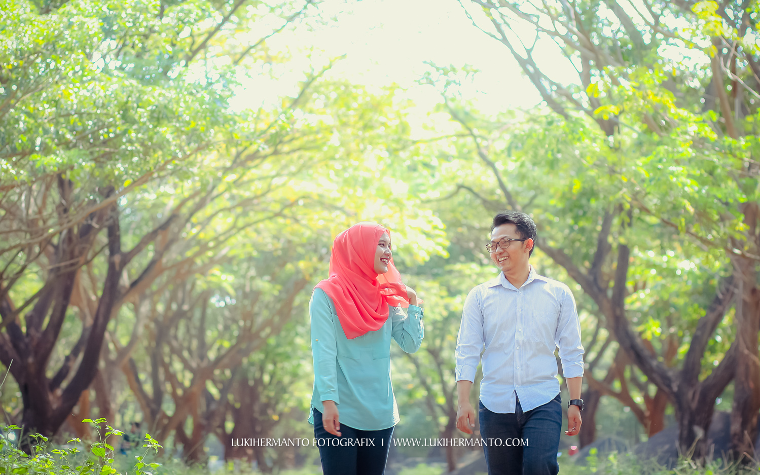 Detail Foto Prewedding Muslim Casual Nomer 36