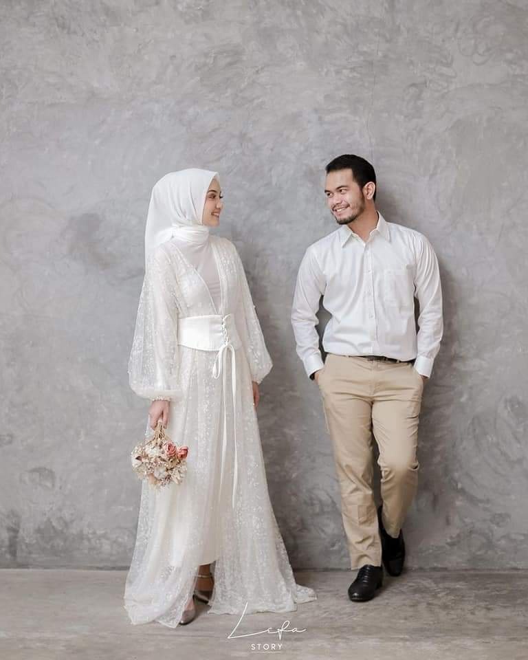 Detail Foto Prewedding Muslim Di Studio Nomer 16