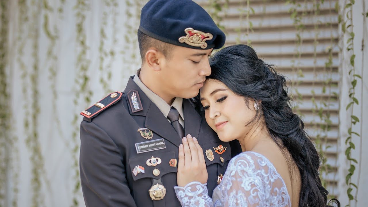 Detail Foto Prewedding Polisi Nomer 2