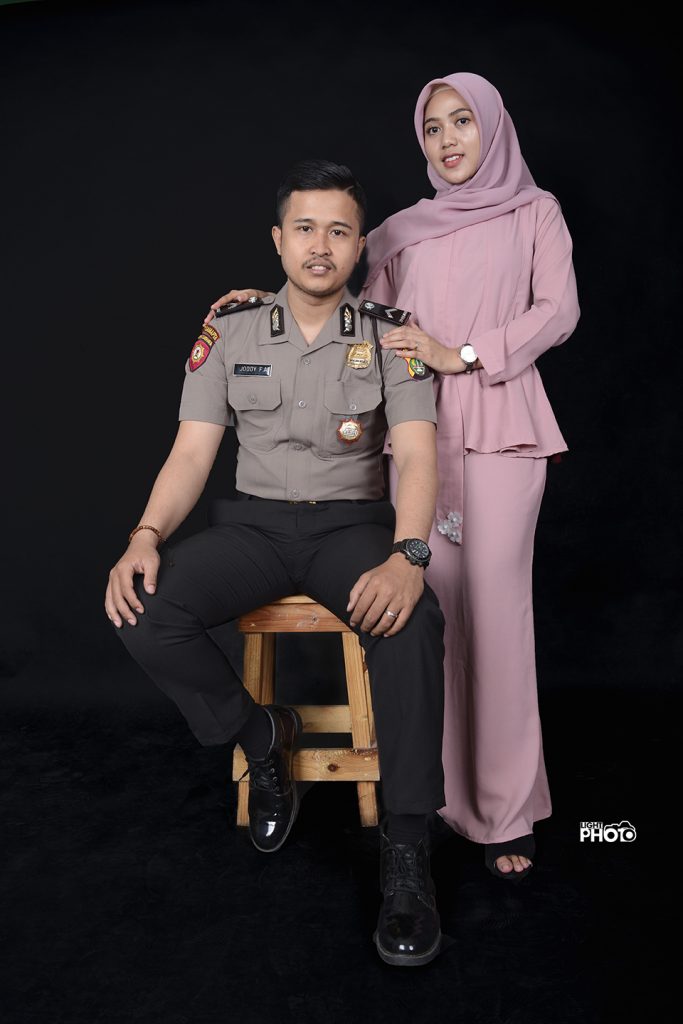 Detail Foto Prewedding Polisi Nomer 24