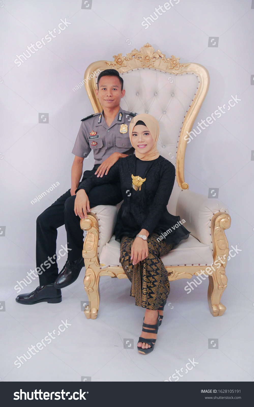 Detail Foto Prewedding Polisi Nomer 26