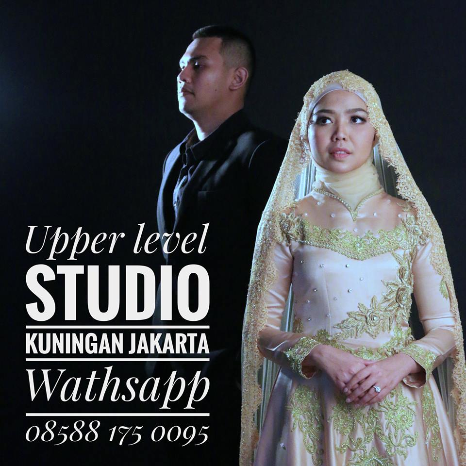 Detail Foto Prewedding Studio Simple Nomer 45