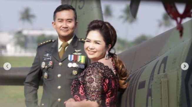 Detail Foto Prewedding Tni Ad Nomer 20