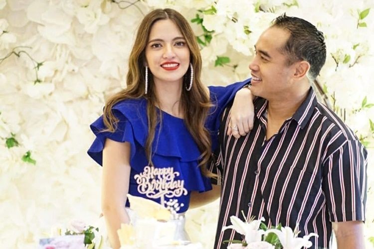 Detail Foto Preweding Nia Ramadhani Nomer 51