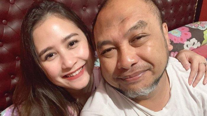 Detail Foto Prilly Dan Keluarga Nomer 52