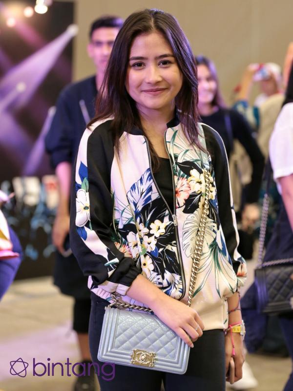 Detail Foto Prilly Latuconsina Terbaru 2015 Nomer 39