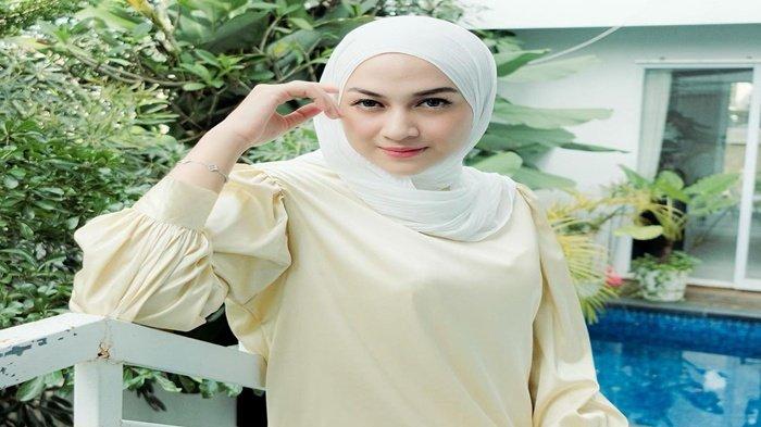 Detail Foto Profil Berhijab Nomer 49