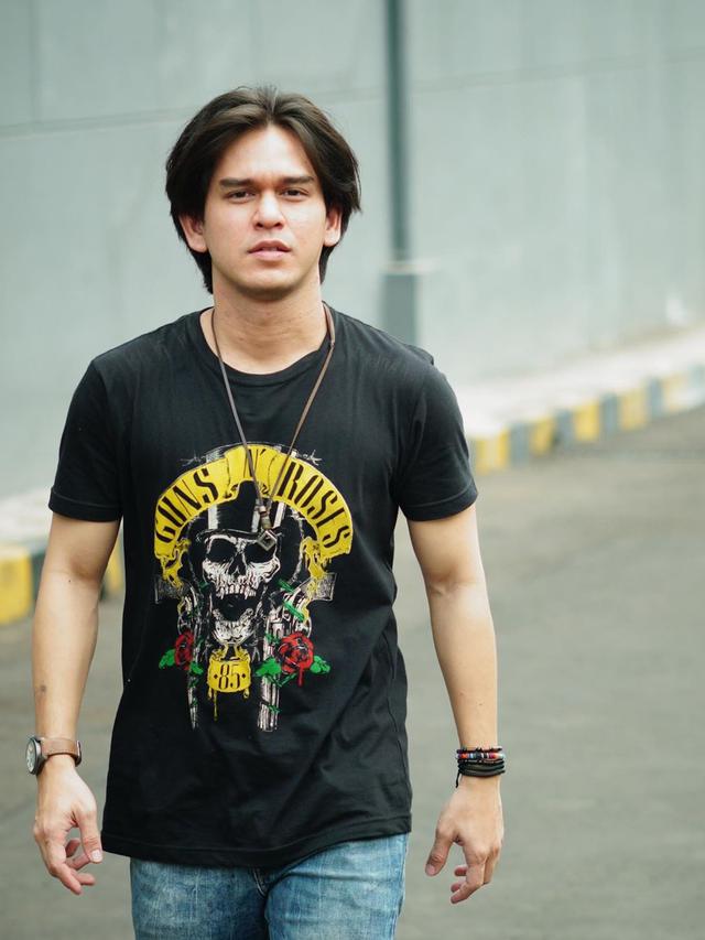 Detail Foto Rangga Azof Ganteng Nomer 17