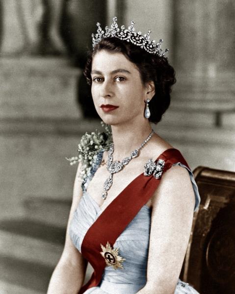 Detail Foto Ratu Elizabeth Waktu Muda Nomer 8