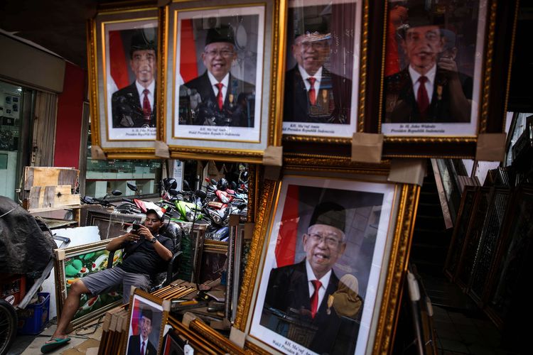 Detail Foto Resmi Jokowi Nomer 24