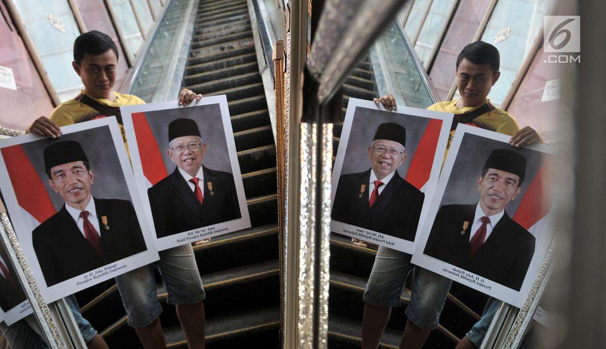 Detail Foto Resmi Jokowi Nomer 26