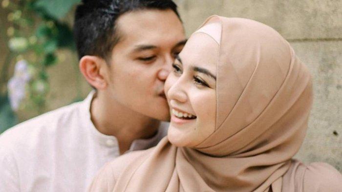 Detail Foto Rezky Aditya Dan Citra Kirana Nomer 25