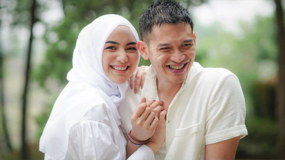 Detail Foto Rezky Aditya Dan Citra Kirana Nomer 32