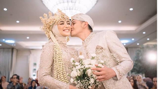 Detail Foto Rezky Aditya Dan Citra Kirana Nomer 44