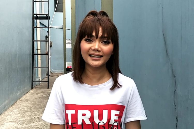 Detail Foto Rina Nose Terbaru Nomer 15