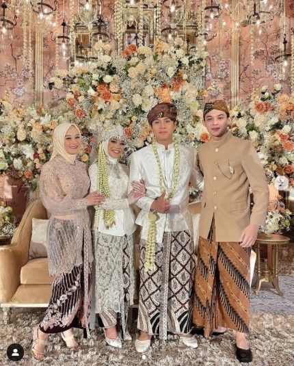 Detail Foto Rizky Billar Dan Dinda Hauw Nomer 17