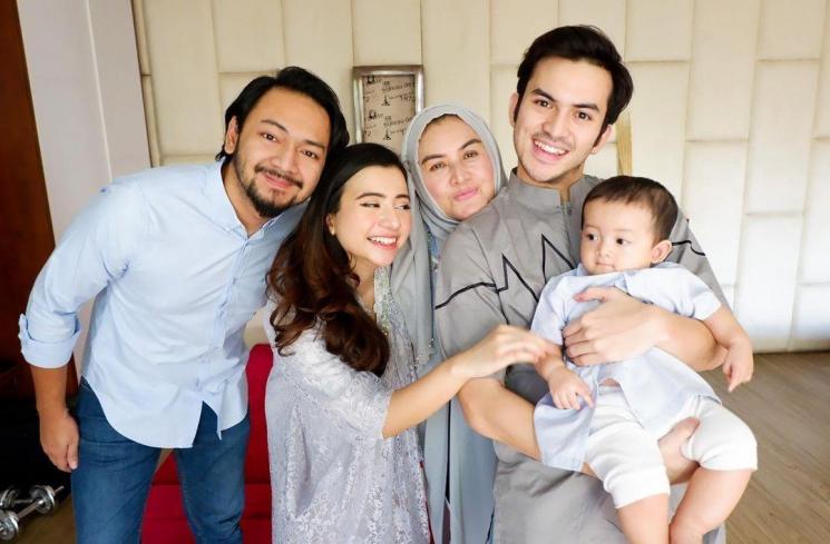 Detail Foto Rizky Nazar Dan Pacar Nomer 58