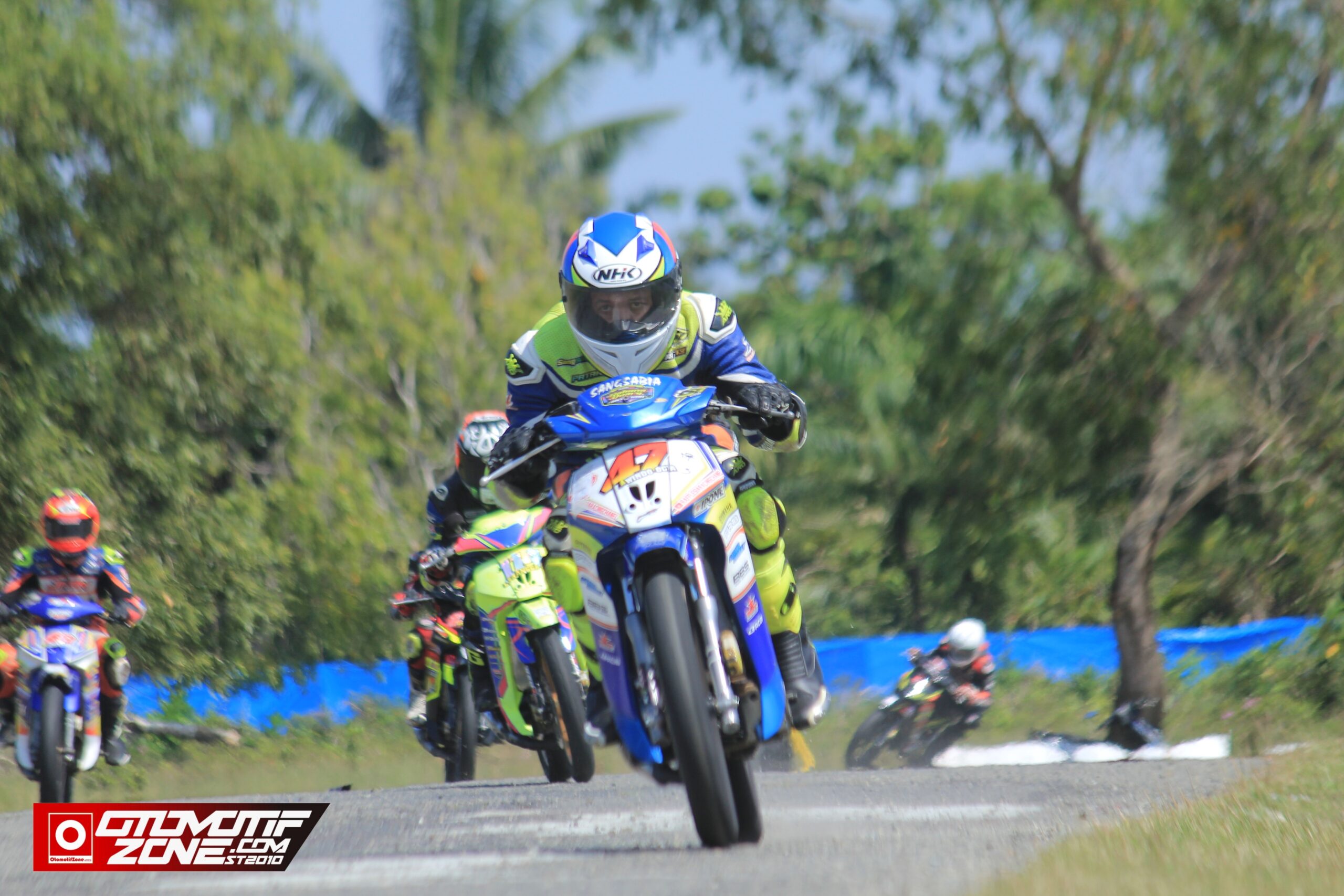 Detail Foto Road Race Nomer 17