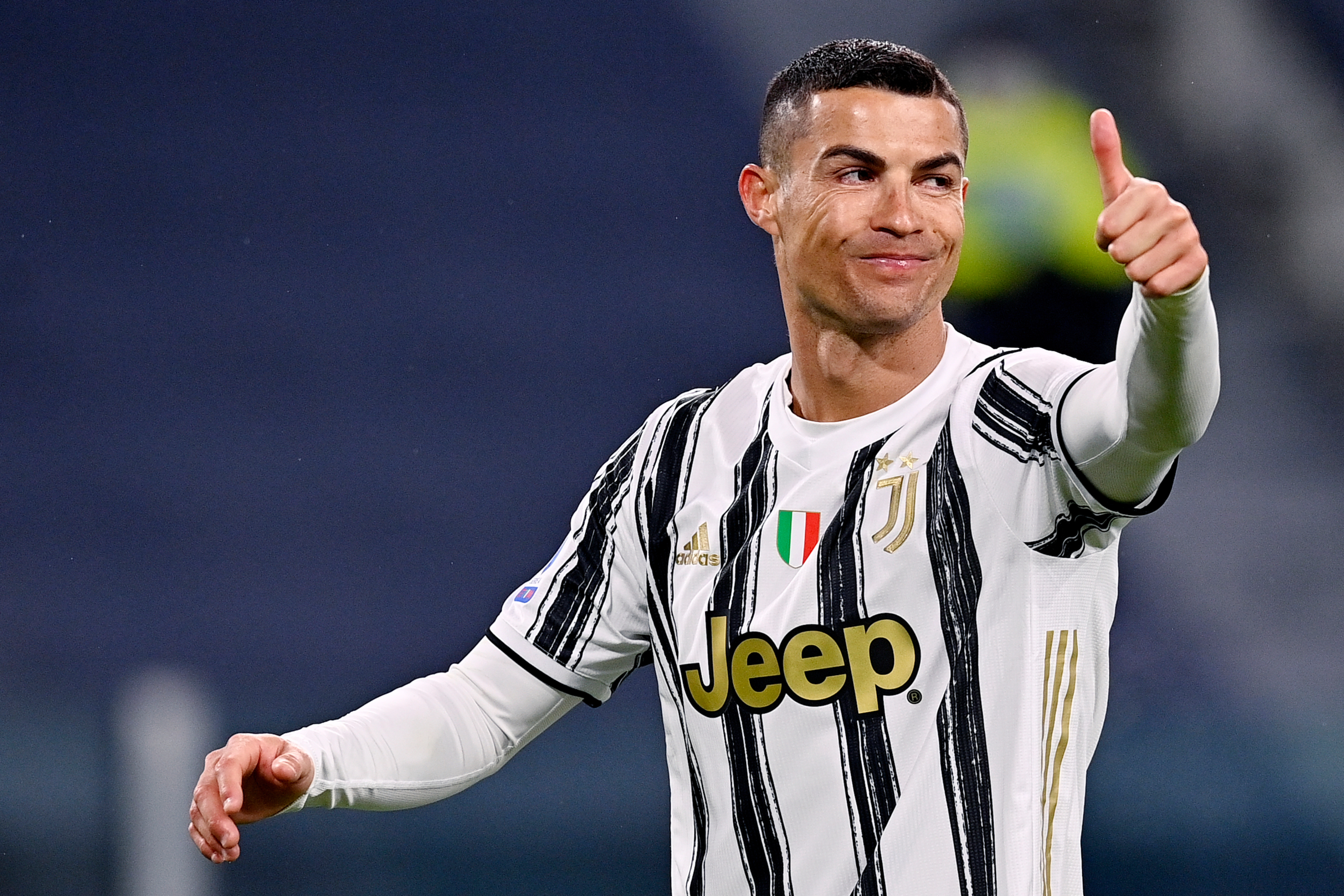 Detail Foto Ronaldo Di Juventus Nomer 12