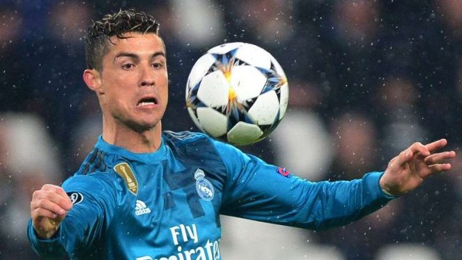 Detail Foto Ronaldo Keren Nomer 30