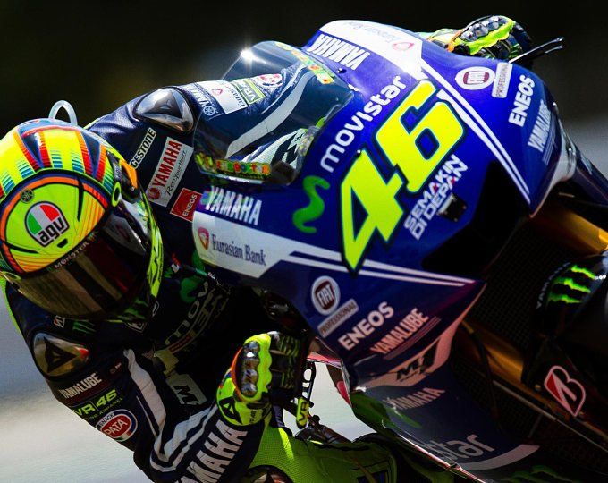 Detail Foto Rossi Keren Nomer 10