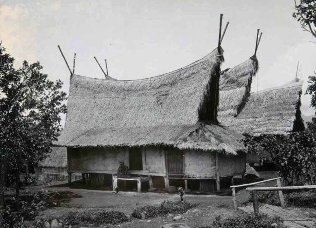 Detail Foto Rumah Adat Jawa Barat Nomer 57