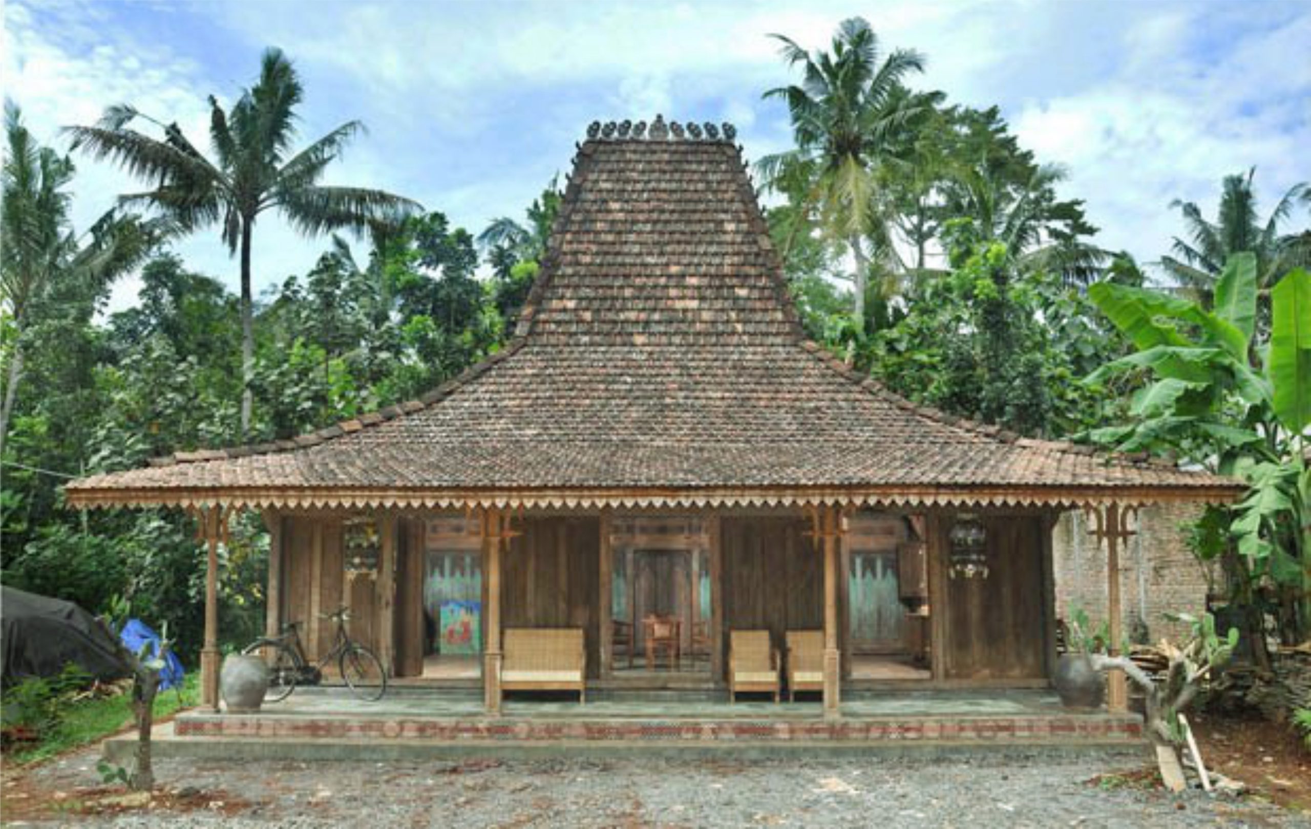 Detail Foto Rumah Adat Jawa Tengah Nomer 8