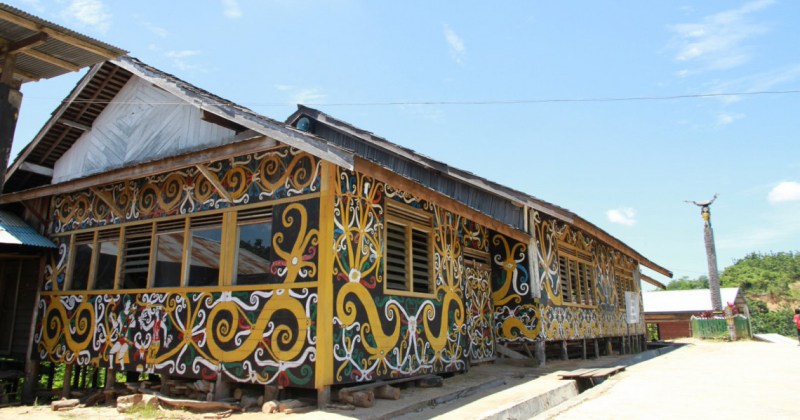 Detail Foto Rumah Adat Kalimantan Timur Nomer 25