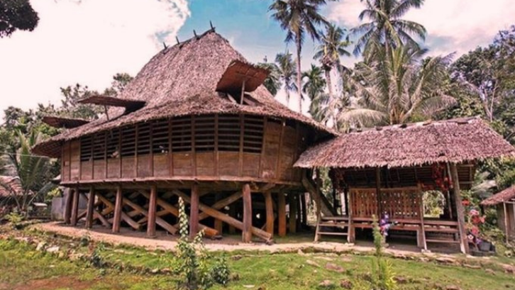 Detail Foto Rumah Adat Nias Nomer 21