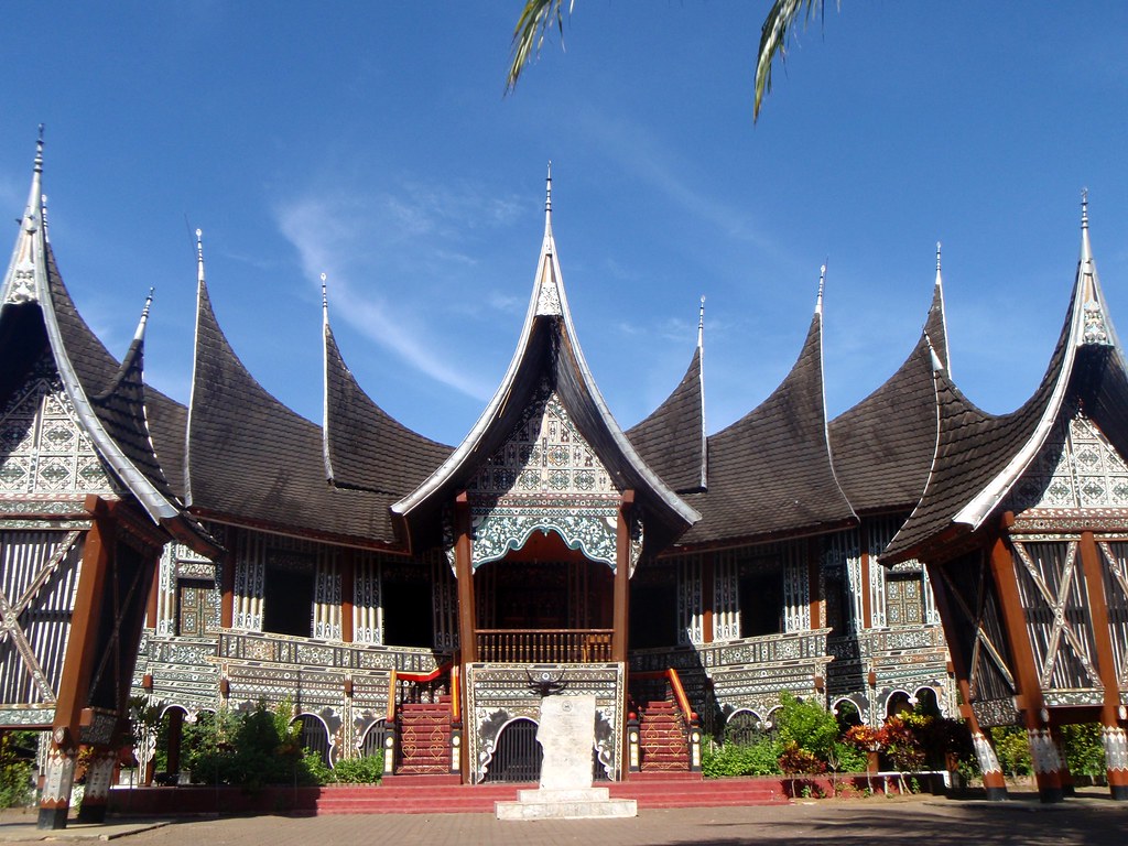 Detail Foto Rumah Adat Sumatera Barat Nomer 38