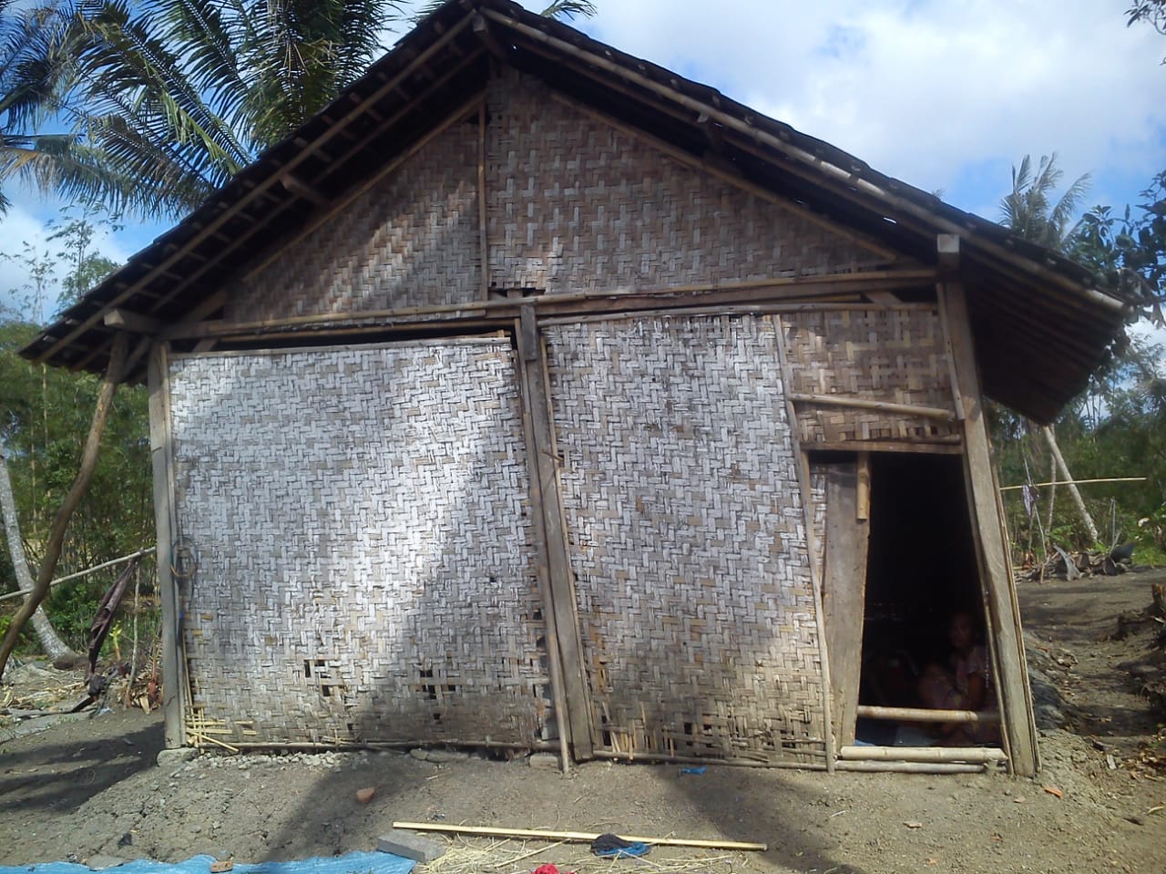 Detail Foto Rumah Bambu Nomer 19