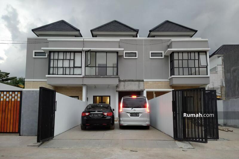 Detail Foto Rumah Dan Mobil Nomer 19