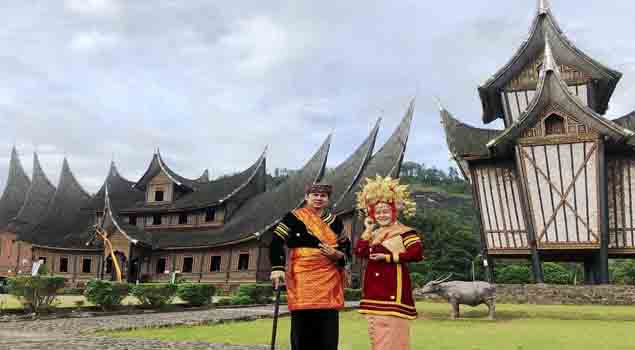 Detail Foto Rumah Gadang Minang Nomer 32