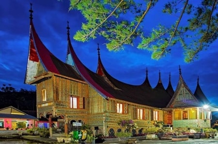 Detail Foto Rumah Gadang Minangkabau Nomer 31