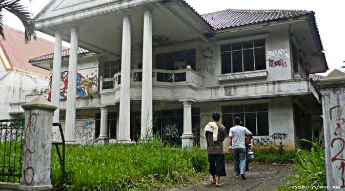 Detail Foto Rumah Hantu Pondok Indah Nomer 2